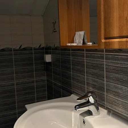 Majutus Vanalinnas 3* クレサーレ