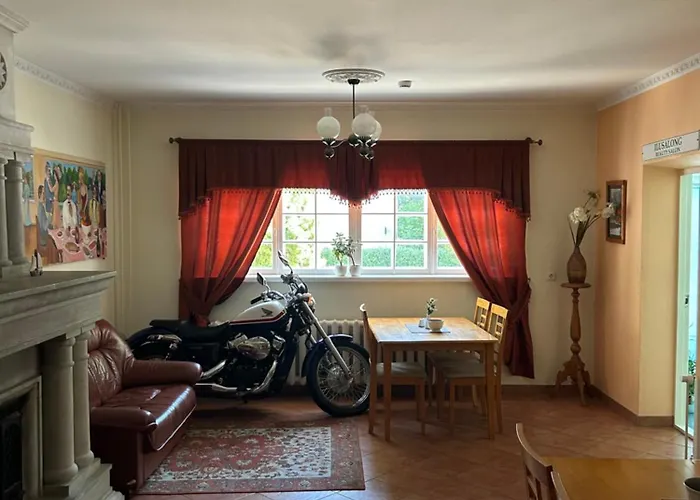 Majutus Vanalinnas 3*